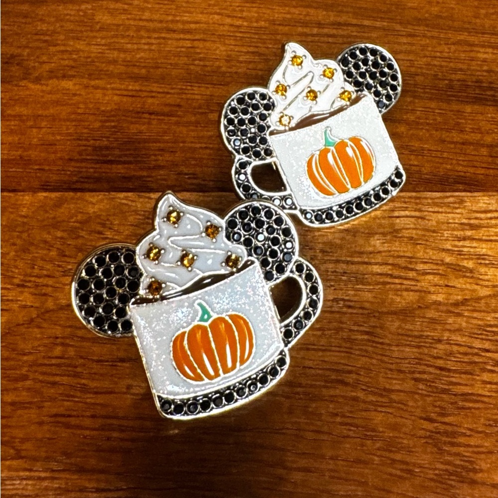 Pumpkin Latte Mickey earrings - Baublebar